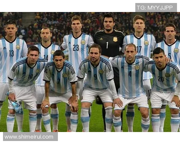 2014年世界杯回顾：足球巨星们的辉煌表现与传奇瞬间